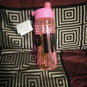 PINK waterbottle /  black/white PINK sunglasses
